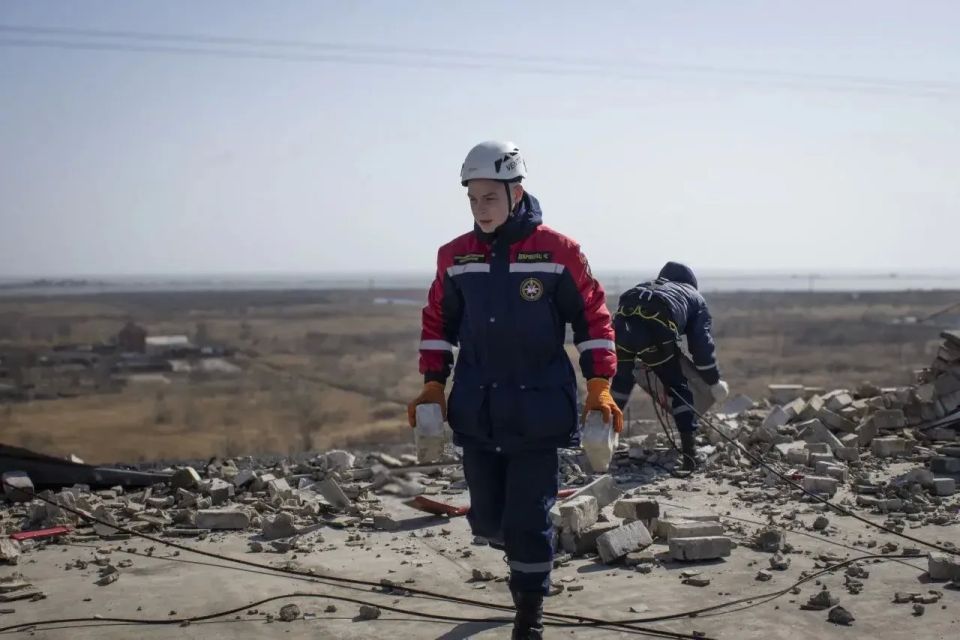 Будущее начинается здесь . На днях в Мелитополе прошёл форум Российских студенческих отрядов Будущее начинается здесь . На днях в Мелитополе прошёл форум Российских студенческих отрядов