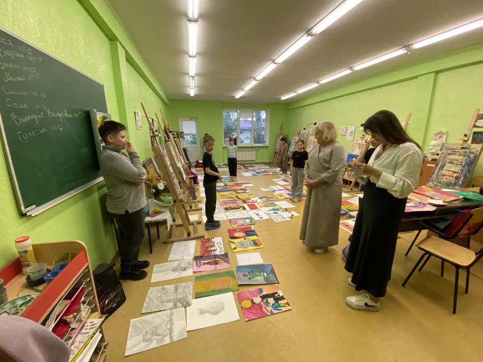 В Мелитопольской детской художественной школе стартовали итоговые просмотры