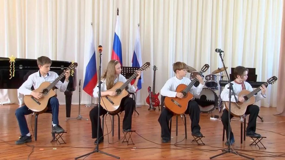 В Бердянской музыкальной школе прошел концерт «Симфония весны» В Бердянской музыкальной школе прошел концерт «Симфония весны»