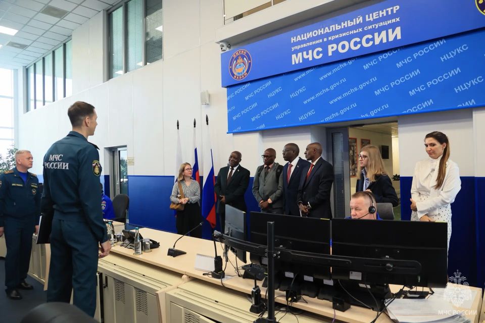 Подписан Меморандум о взаимопонимании в области предупреждения и ликвидации чрезвычайных ситуаций между МЧС России и министерством Бурунди Подписан Меморандум о взаимопонимании в области предупреждения и ликвидации чрезвычайных ситуаций между МЧС России и министерством Бурунди