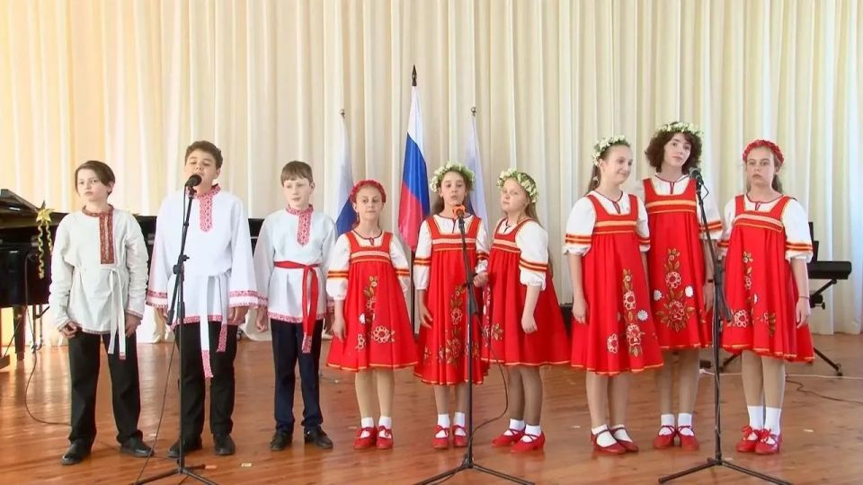 В Бердянской музыкальной школе прошел концерт «Симфония весны» В Бердянской музыкальной школе прошел концерт «Симфония весны»