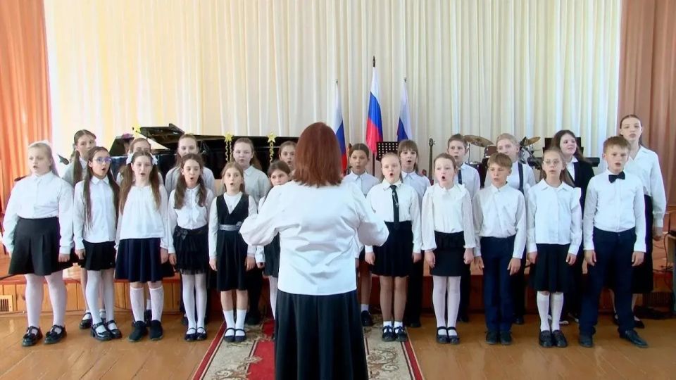 В Бердянской музыкальной школе прошел концерт «Симфония весны» В Бердянской музыкальной школе прошел концерт «Симфония весны»