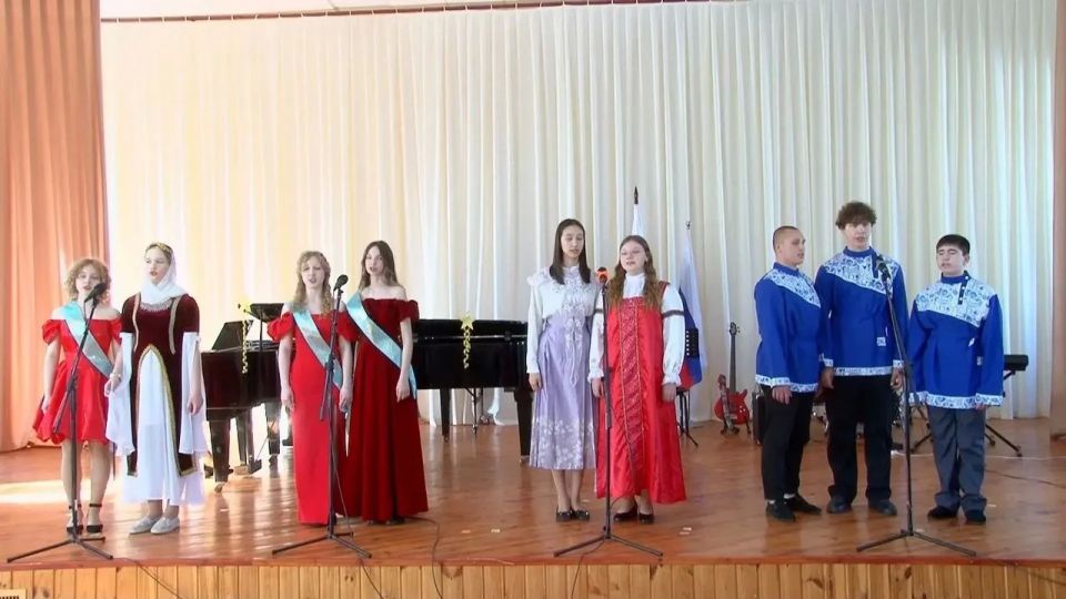 В Бердянской музыкальной школе прошел концерт «Симфония весны» В Бердянской музыкальной школе прошел концерт «Симфония весны»