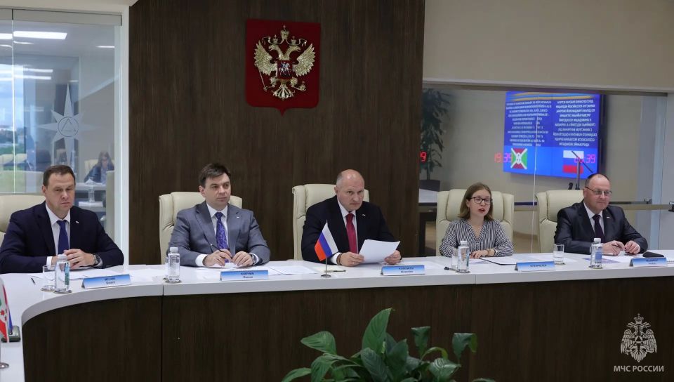 Подписан Меморандум о взаимопонимании в области предупреждения и ликвидации чрезвычайных ситуаций между МЧС России и министерством Бурунди Подписан Меморандум о взаимопонимании в области предупреждения и ликвидации чрезвычайных ситуаций между МЧС России и министерством Бурунди