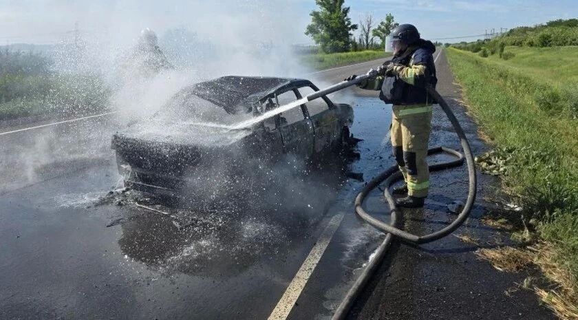 ВСУ обстреляли в Запорожской области авто с семьей, которая ехала за цветами к последнему звонку