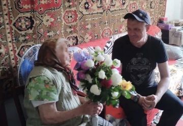 В свои 102 года Мария Михайловна Прийма из села Степовое, казалось бы, должна быть озабочена лишь тем, как бы не забыть принять очередную таблетку