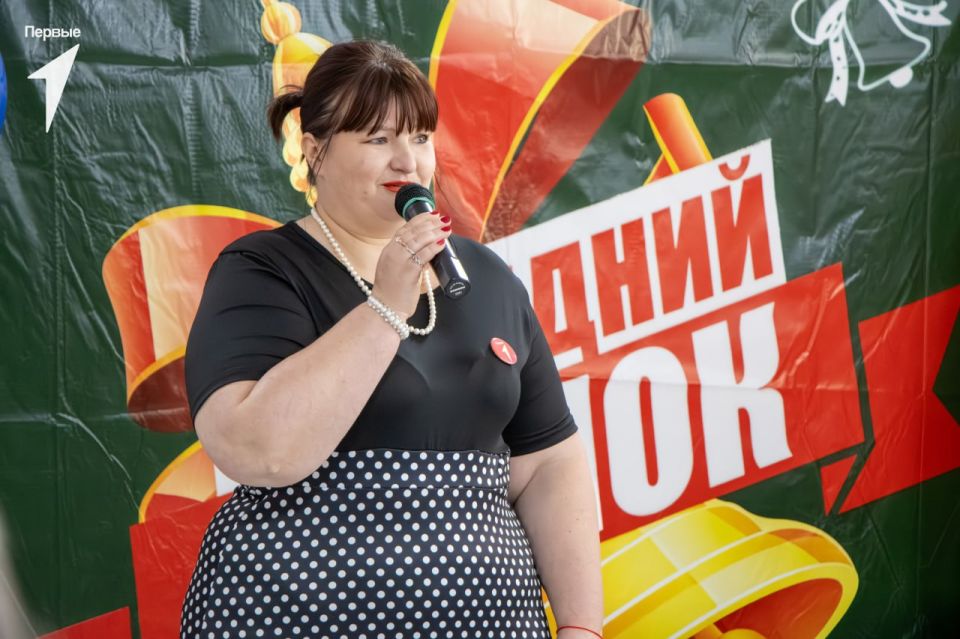 Последний звонок — мелодия, которая остаётся в сердце навсегда! Последний звонок — мелодия, которая остаётся в сердце навсегда!
