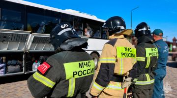 МЧС России продолжает работу по поддержке эвакуированных мирных жителей