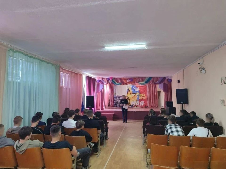 В Токмакском районе сотрудники УИИ провели для школьников профилактические мероприятия по противодействию наркомании В Токмакском районе сотрудники УИИ провели для школьников профилактические мероприятия по противодействию наркомании