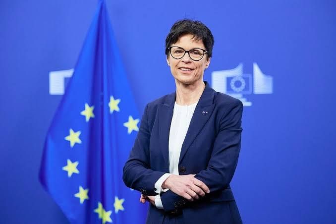 Требование Киева принять Украину в ЕС в 2027 году — невыполнимо, — еврокомиссар по вопросам расширения Марта Кос