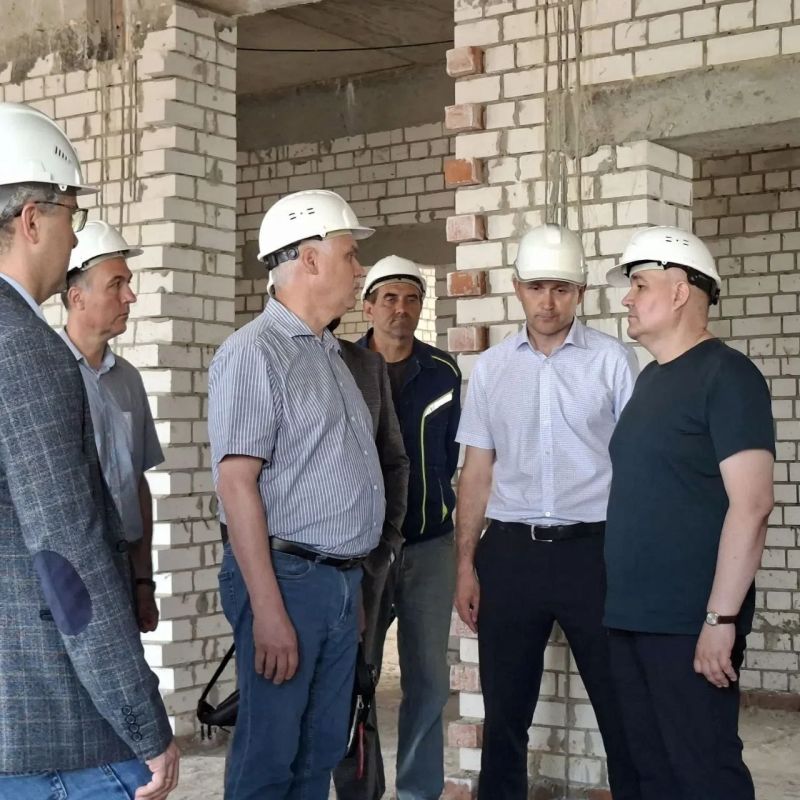 В Мелитополе продолжается строительство дома-интерната для пожилых людей и инвалидов В Мелитополе продолжается строительство дома-интерната для пожилых людей и инвалидов