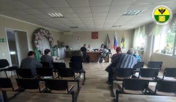 В селе Вознесенка прошёл приём граждан по оформлению прав на недвижимость