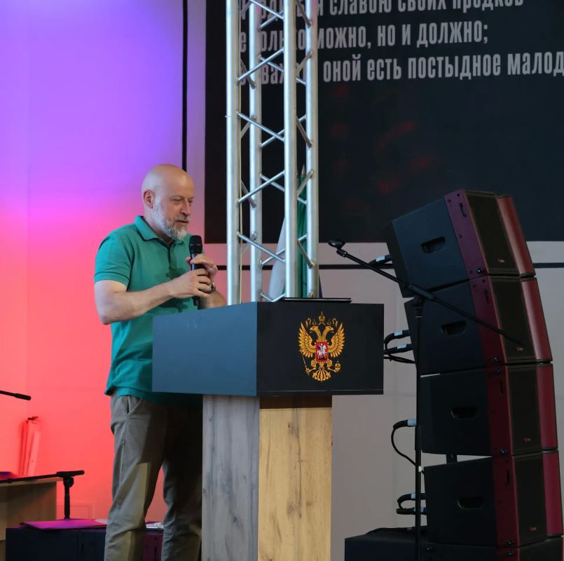 Беречь наследие, созидать будущее: в историческом парке «Россия — Моя история» отметили День славянской письменности и культуры Беречь наследие, созидать будущее: в историческом парке «Россия — Моя история» отметили День славянской письменности и культуры