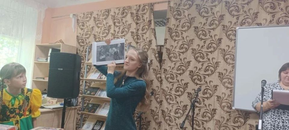 В Центральной библиотеке с. Дмитровка отметили Общероссийский день библиотек В Центральной библиотеке с. Дмитровка отметили Общероссийский день библиотек