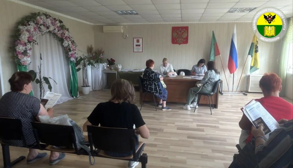 В селе Вознесенка прошёл приём граждан по оформлению прав на недвижимость В селе Вознесенка прошёл приём граждан по оформлению прав на недвижимость