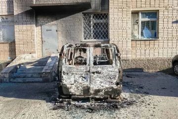 «Целью являются не военные объекты, а мирный город и его жители»: ВСУ обстреляли роддом, гражданские авто и дома в Энергодаре