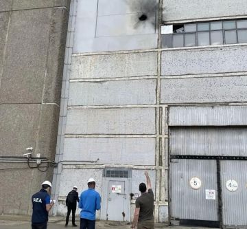 МАГАТЭ инспектирует место удара ВСУ по энергоблоку ЗАЭС
