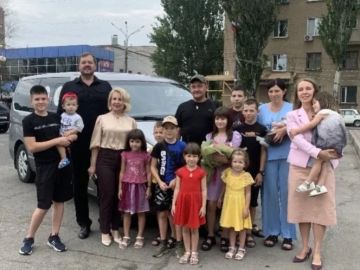 Юлия Сажаева: С Международным днём защиты детей!