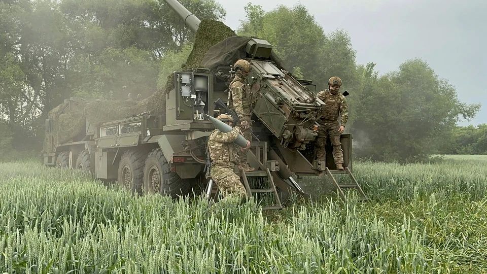Российские войска нанесли удар по цехам завода «Мотор Сич» в Запорожье