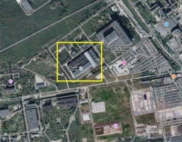 Масштабный пожар зафиксирован на заводе "Запорожтрансформатор"