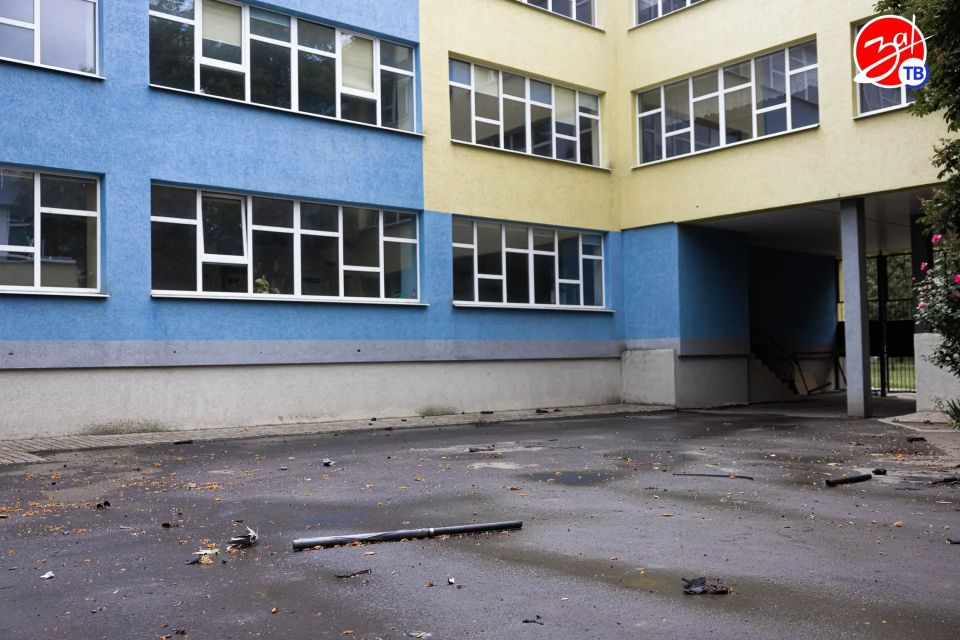 Сегодня противник совершил массированную атаку дронов на Мелитополь Сегодня противник совершил массированную атаку дронов на Мелитополь