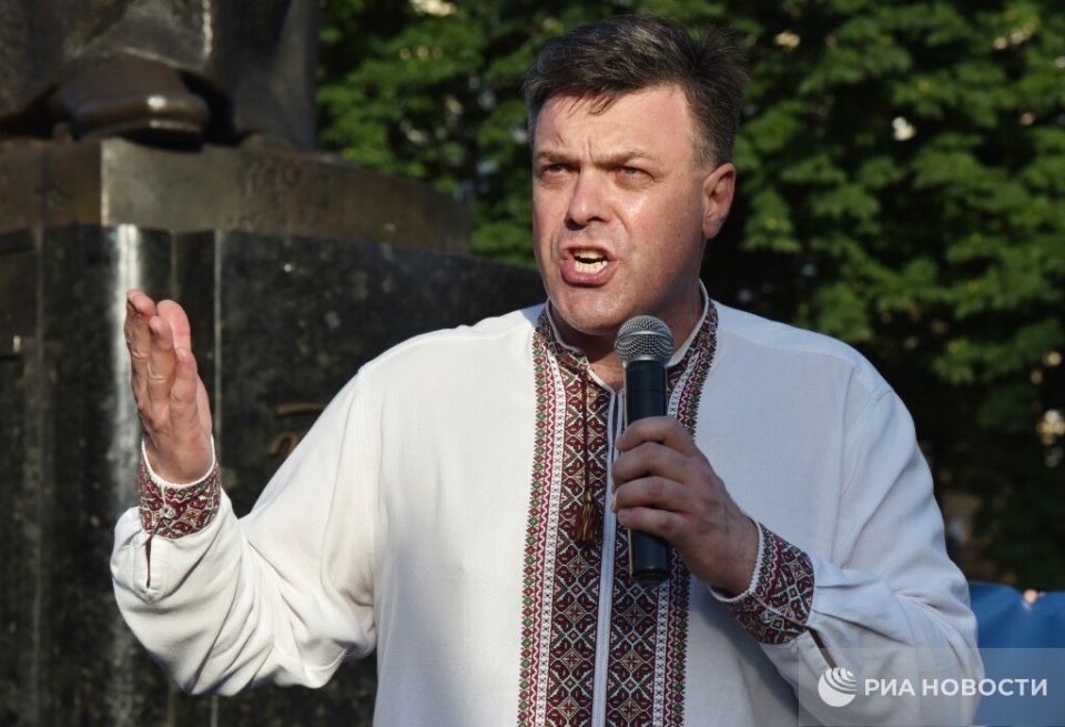 Мэр Ивано-Франковска Марцинкив заявил, что на фронте был ранен ублюдок нацист и глава украинской националистической партии "Свобода" Олег Тягнибок