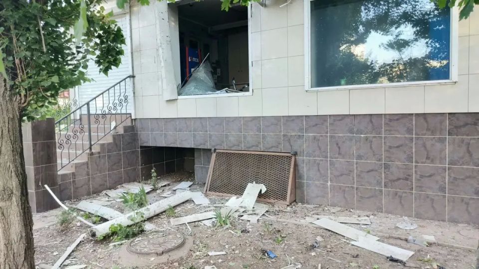 Уважаемые энергодарцы!. Минувшей ночью город подвергся массированной атаке со стороны ВСУ Уважаемые энергодарцы!. Минувшей ночью город подвергся массированной атаке со стороны ВСУ