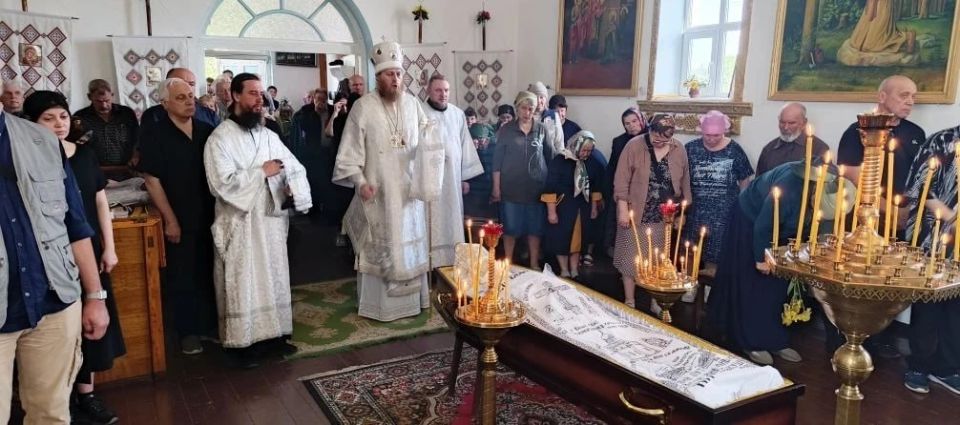 В Свято-Александро-Невском храме села Красноармейское совершен чин погребения протоиерея Игоря Сергиенко В Свято-Александро-Невском храме села Красноармейское совершен чин погребения протоиерея Игоря Сергиенко