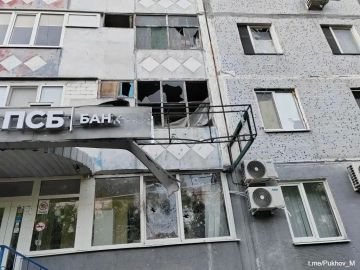 Три мирных жителя пострадали в результате массированной атаке ВСУ на Энергодар, сообщил мэр Максим Пухов