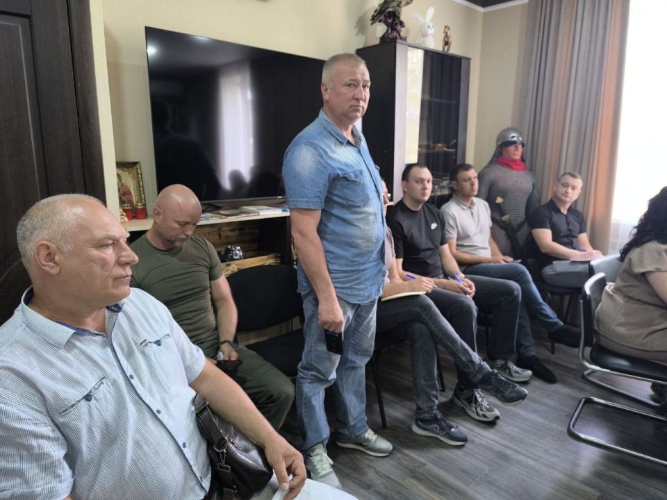 Александр Трудоношин: Провел традиционное оперативное совещание, посвященное актуальным вопросам жизнеобеспечения и развития территории Александр Трудоношин: Провел традиционное оперативное совещание, посвященное актуальным вопросам жизнеобеспечения и развития территории