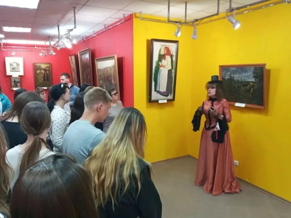 «Мастерство портного и талант художника»: новая выставка в художественном музее им. И.И. Бродского «Мастерство портного и талант художника»: новая выставка в художественном музее им. И.И. Бродского