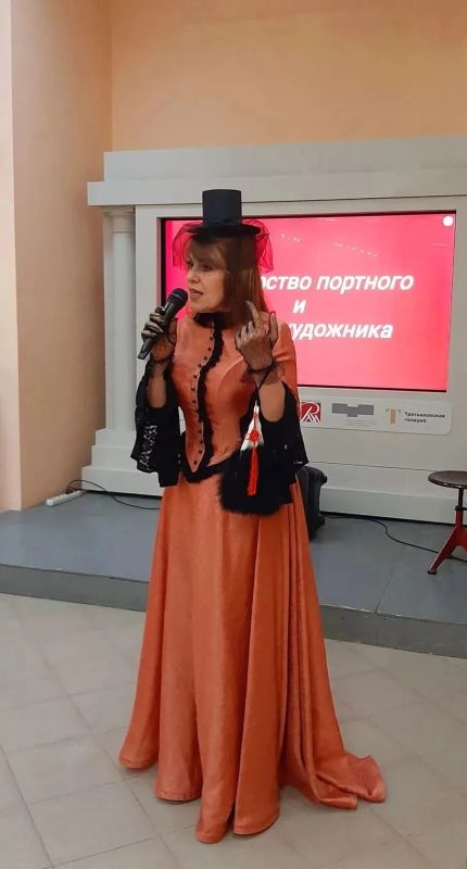 «Мастерство портного и талант художника»: новая выставка в художественном музее им. И.И. Бродского «Мастерство портного и талант художника»: новая выставка в художественном музее им. И.И. Бродского