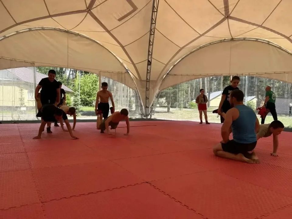 Пензенская область пригласила отдохнуть в регионе детей из Запорожской области Пензенская область пригласила отдохнуть в регионе детей из Запорожской области