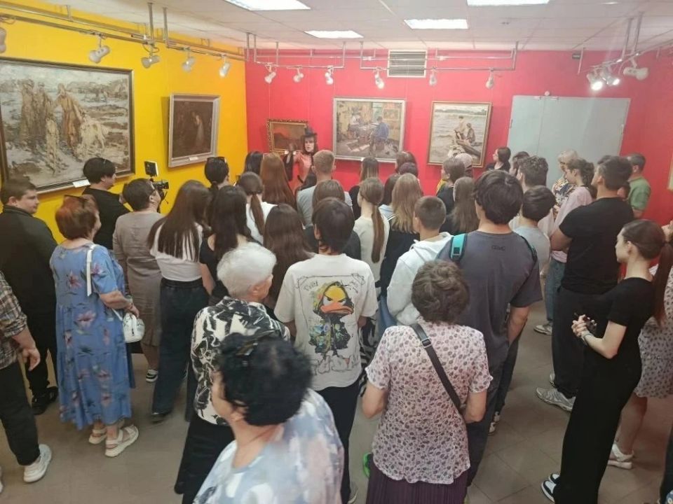 «Мастерство портного и талант художника»: новая выставка в художественном музее им. И.И. Бродского «Мастерство портного и талант художника»: новая выставка в художественном музее им. И.И. Бродского