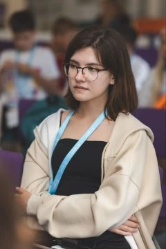 Свои в мире высокой моды: Диана из Энергодара покорила жюри проекта «Территория успеха: Мода»!