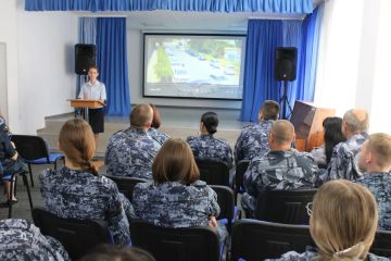 Сотрудник Госавтоинспекции провела профилактическое занятие с личным составом исправительной колонии №1