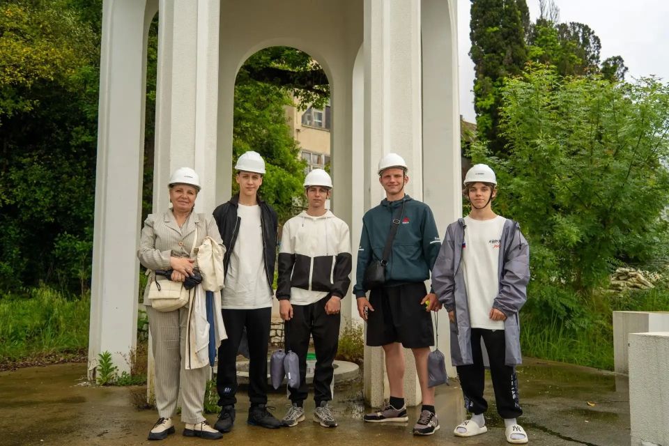 Бердянские школьники представили Запорожскую область на XII Форуме дорожных инициатив в «Сириусе» Бердянские школьники представили Запорожскую область на XII Форуме дорожных инициатив в «Сириусе»