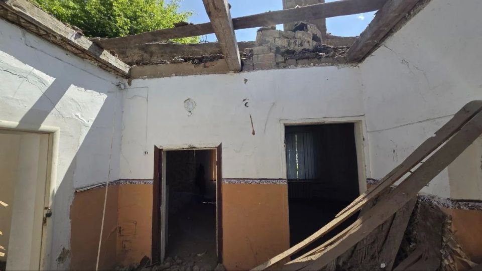Дагестанцы в Михайловке восстанавливают административное здание Дагестанцы в Михайловке восстанавливают административное здание