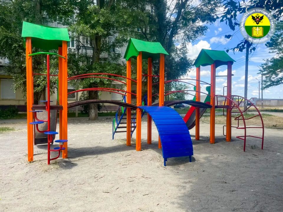Администрация городского округа Мелитополь продолжает благоустройство города Администрация городского округа Мелитополь продолжает благоустройство города