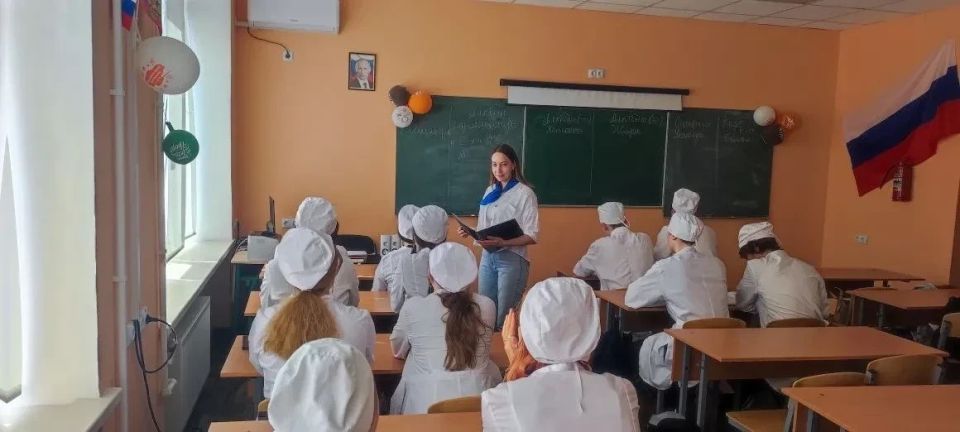 Делимся ценным: заседание женского клуба «Жемчуг ПриаZовья» Делимся ценным: заседание женского клуба «Жемчуг ПриаZовья»