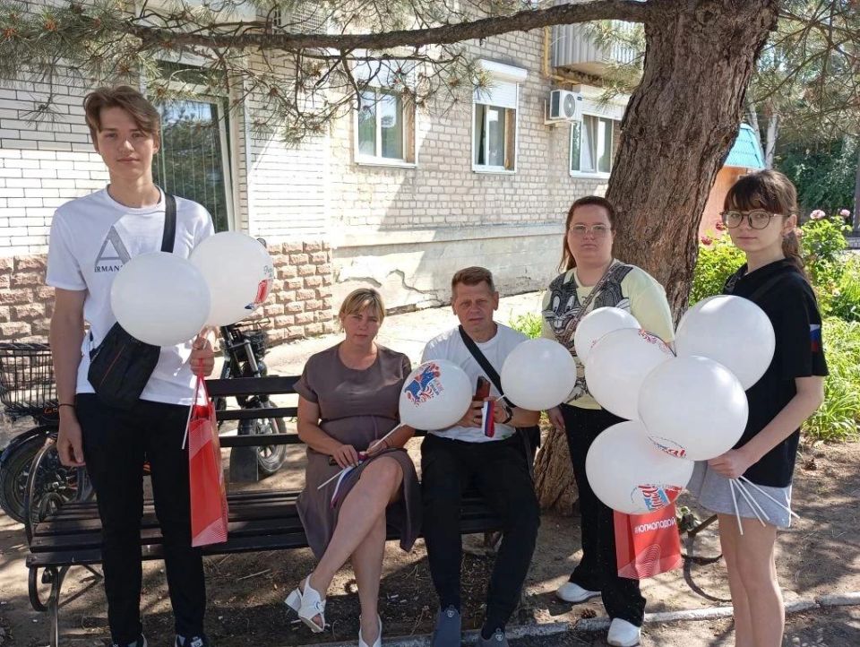 В преддверии Дня России улицы города наполнились праздничным настроением! В преддверии Дня России улицы города наполнились праздничным настроением!