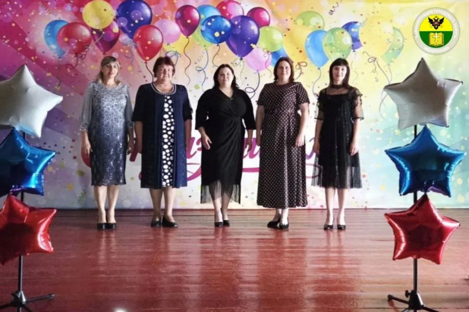 В посёлке Новое отметили День народного единства В посёлке Новое отметили День народного единства