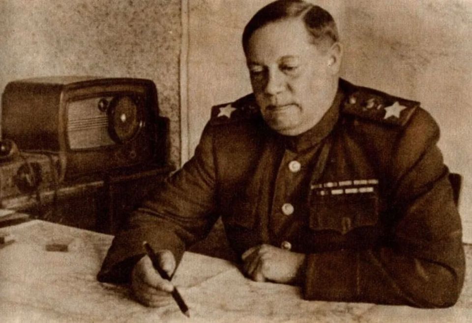 Сегодня мы чтим память Фёдора Ивановича Толбухина — мудрого стратега, заботливого командира и истинного патриота Сегодня мы чтим память Фёдора Ивановича Толбухина — мудрого стратега, заботливого командира и истинного патриота