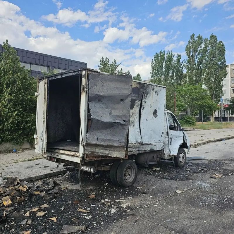 За текущие сутки киевский режим вновь нанёс серию ударов по гражданским объектам и инфраструктуре Запорожской области За текущие сутки киевский режим вновь нанёс серию ударов по гражданским объектам и инфраструктуре Запорожской области