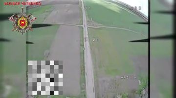 Запорожское направление.. Операторы дронов-камикадзе 4-й военной базы вскрывают и уничтожают пункты управления беспилотниками противника, его замаскированные позиции, технику, личный состав и беспилотники ЗАПОРОЖСКИЙ ФРОНТ