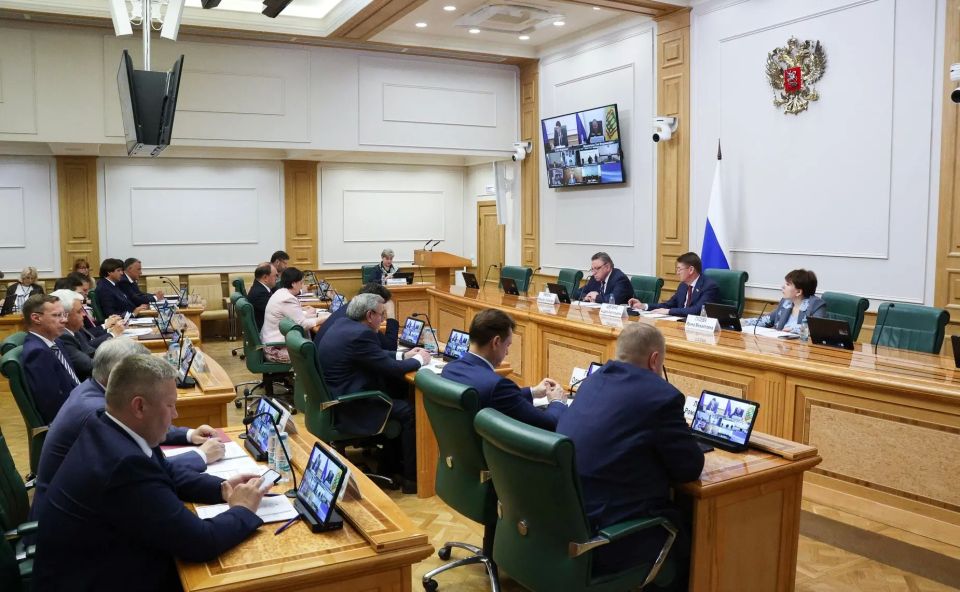Принял участие в формате ВКС в заседании Совета по местному самоуправлению при Совете Федерации Принял участие в формате ВКС в заседании Совета по местному самоуправлению при Совете Федерации