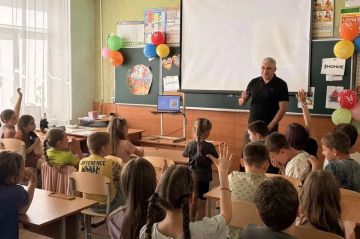 В России стартовала просветительская акция «Служу Отечеству»