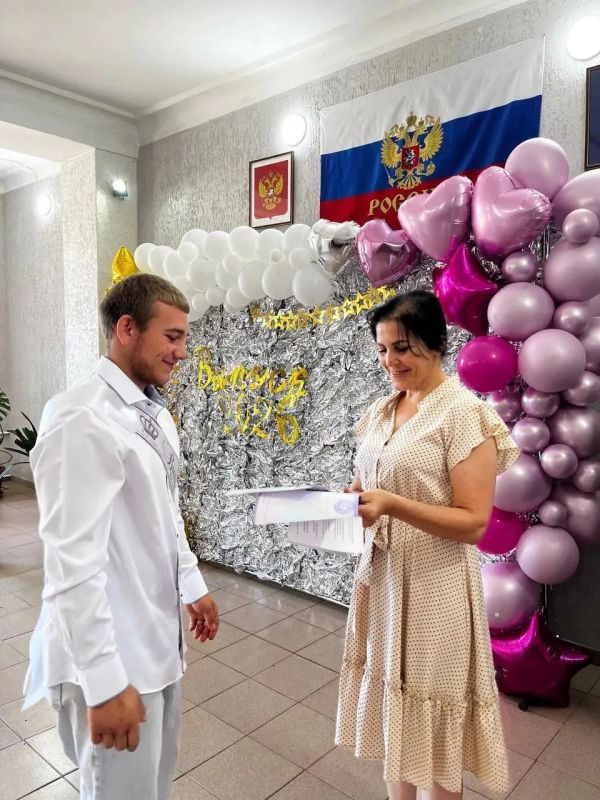 В Пришибской школе состоялось вручение аттестатов девятиклассникам В Пришибской школе состоялось вручение аттестатов девятиклассникам