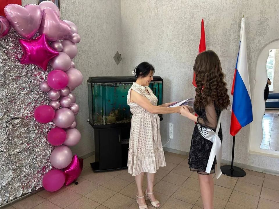 В Пришибской школе состоялось вручение аттестатов девятиклассникам В Пришибской школе состоялось вручение аттестатов девятиклассникам