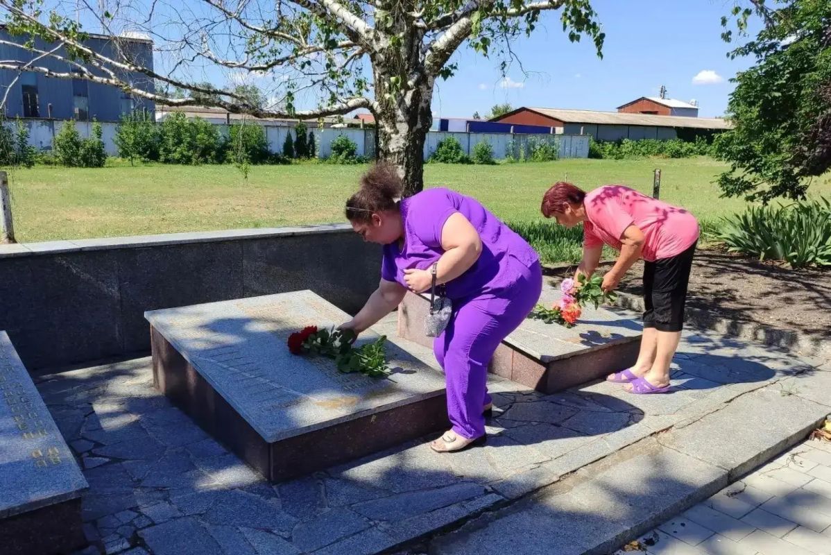 В селе Плодородном прошёл митинг в День памяти и скорби В селе Плодородном прошёл митинг в День памяти и скорби